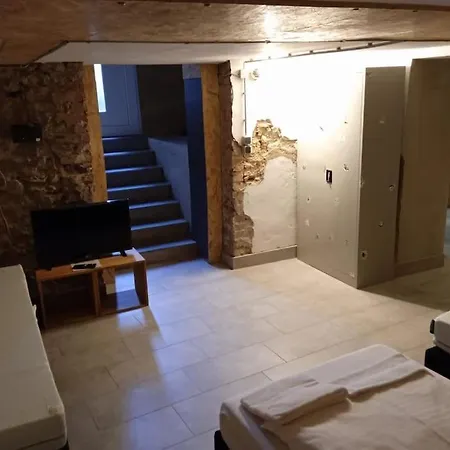 Flaty-bielefeld Handwerker Rustikal Daire